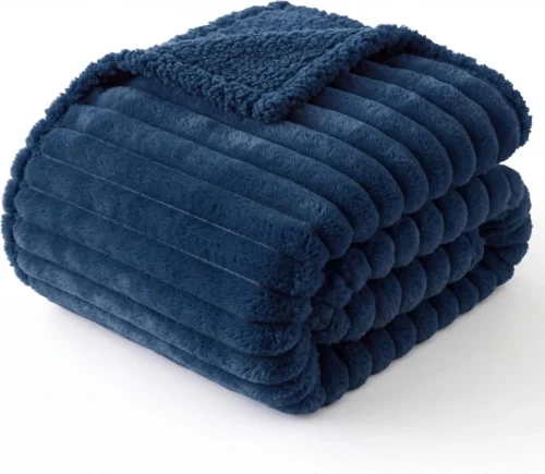 Alternative view of Bedsure ComfyFleece® Waterproof Dog Blankets for Large Dogs, 50x60 Cream
